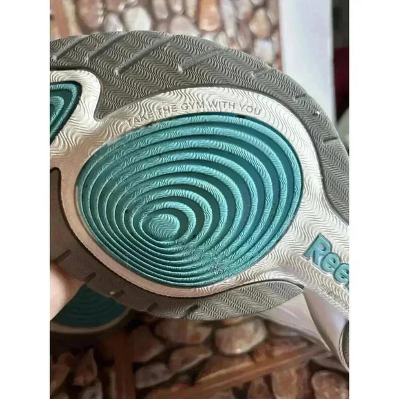 Reebok Easytone 10 Gray Silver Women’s Athletic Sneakers - Picture 16 of 16